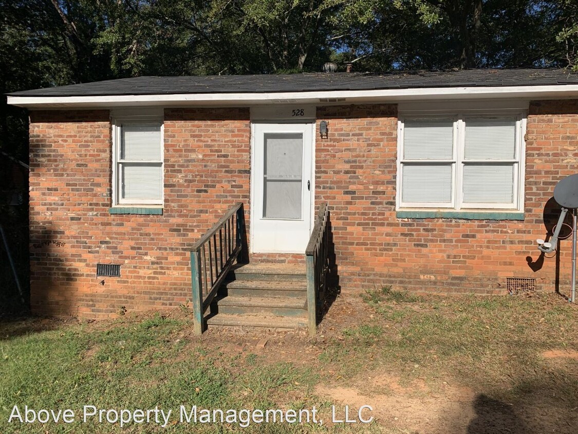 Primary Photo - 2 br, 1 bath House - 528 Franklin St.