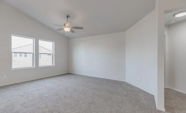 Building Photo - Great Nampa Home with Bonus Room!