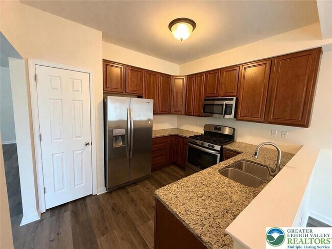 Foto del edificio - 5133 Dogwood Trail