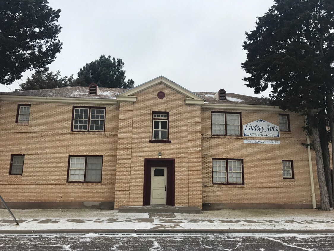 Primary Photo - 1604 Ave W