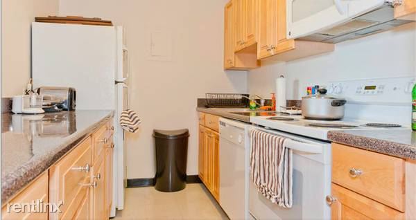 Foto del edificio - 4 Longfellow Pl