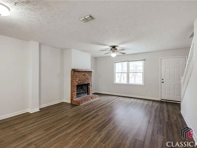 Foto del edificio - 209 Highland Park Dr