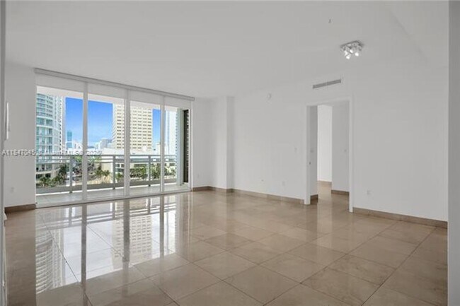 Foto del edificio - 901 Brickell Key Blvd