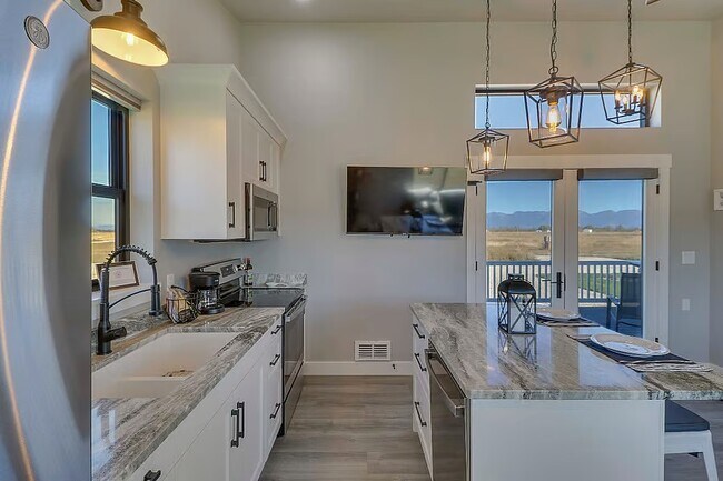 Foto del edificio - 1030 Farmhouse Ln