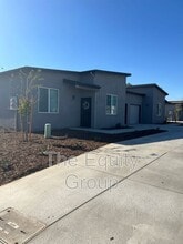 Building Photo - 4112 E Kaweah Ave