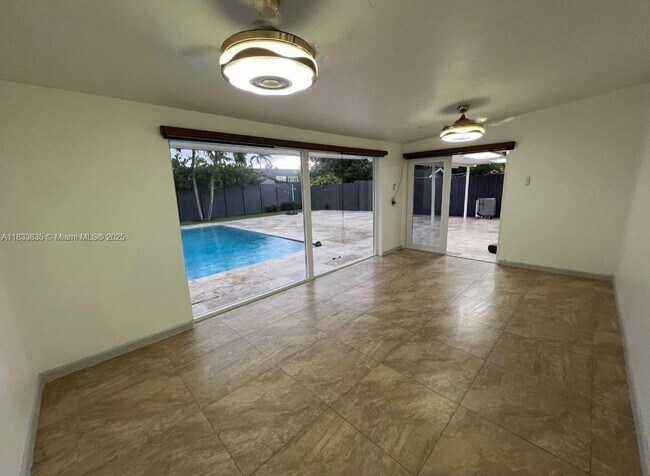 Foto del edificio - 14331 SW 286th St