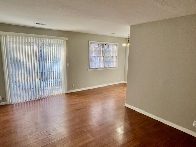 Foto principal - 6711 N University St