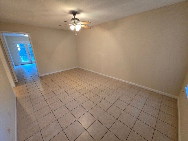 Foto del edificio - College Station -2 Bedroom 1 Bath duplex, ...