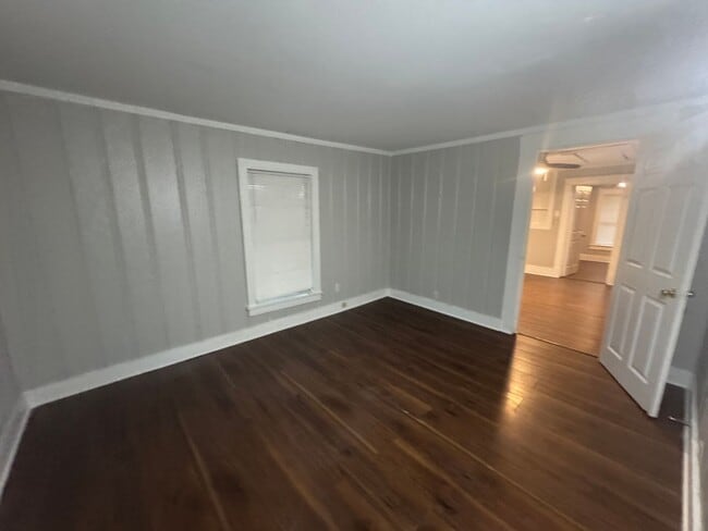 Building Photo - 805 Brower St