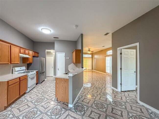 Foto del edificio - 603 Mosswood Dr