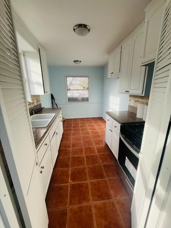 6550 Hanna Ave, Woodland Hills, CA 91303 House Rental in Woodland