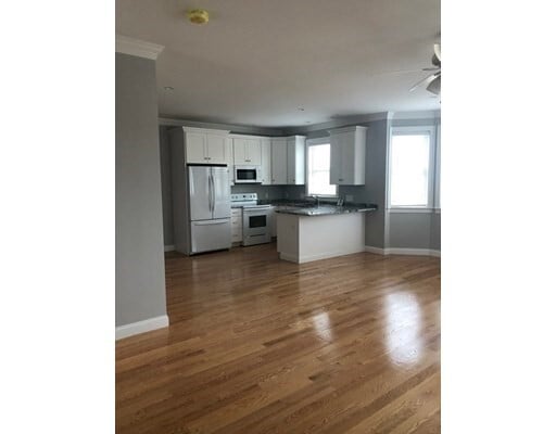 Building Photo - 80 Pearl Pl