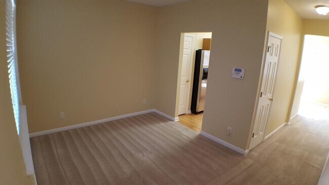 Foto del edificio - 414 Weatherstone Pl
