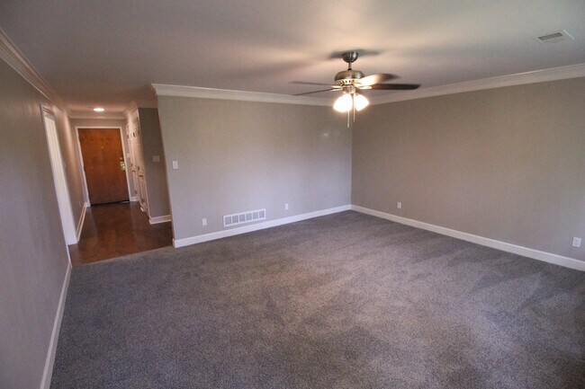 Living Room - 1640 Nicholasville Rd