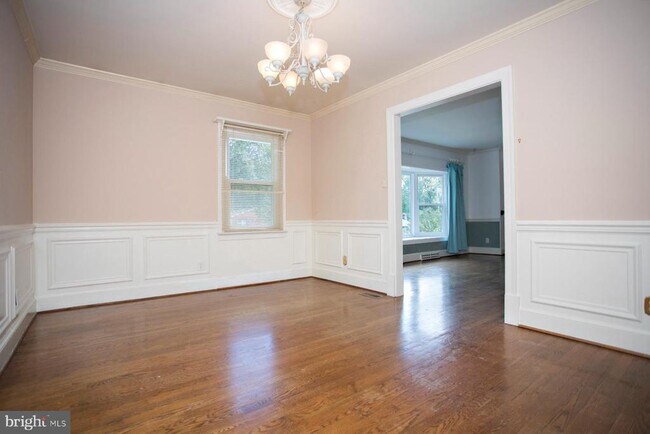 Foto del edificio - 115 Woodland Rd