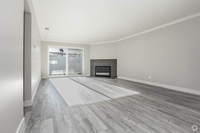 2BR, 2BA - 1,200SF - Living Room - Fairway Villas Apartment Homes