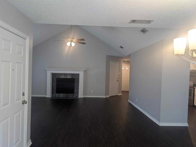 Building Photo - 113 Morene Ave