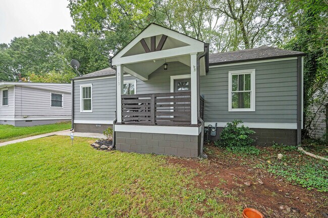 Building Photo - 919 Stallings Ave SE