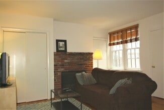 Building Photo - 935 Lombard St