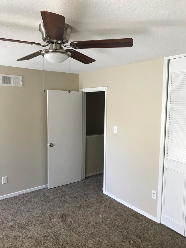 Building Photo - 3657 Chateau Rhodes Cir