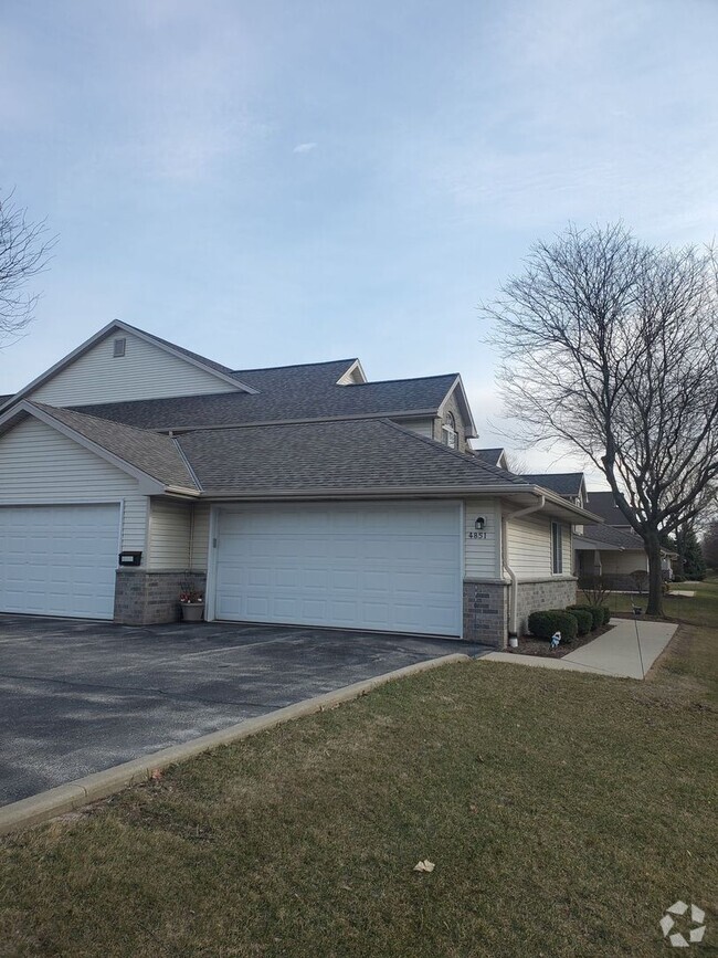Building Photo - 4851 W Maple Leaf Cir