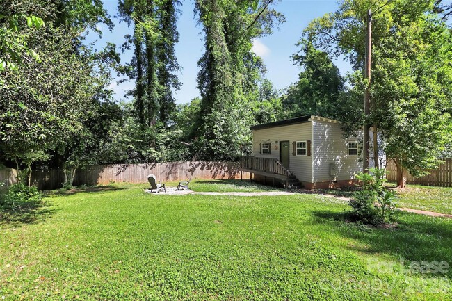 Foto del edificio - 1954 Garibaldi Ave