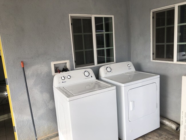 Foto del edificio - 1638 S Berendo St