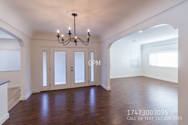 Foto del edificio - 917 Monterey Rd