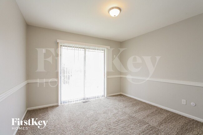 Foto del edificio - 5503 Moonlight Dr