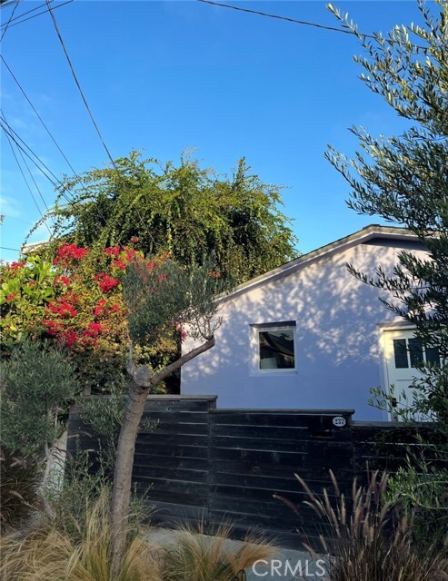 Foto del edificio - 237 San Juan Ave