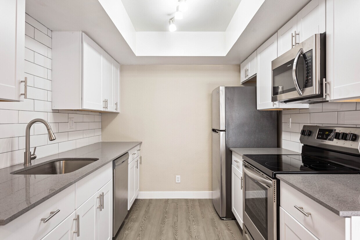 Rise at Estrella Park Apartments 1801 N 83rd Phoenix, AZ