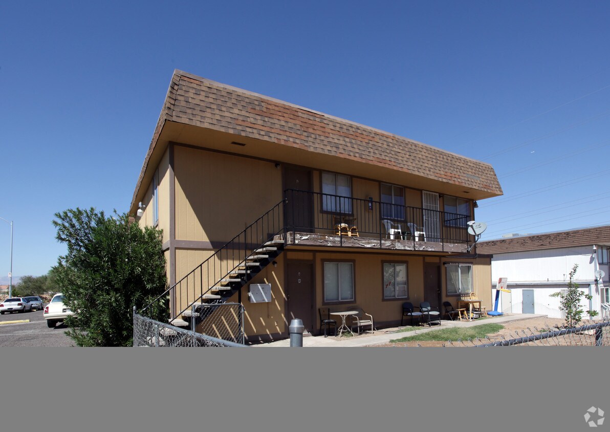 144 Judy Ln, Henderson, NV 89015 Townhomes for Rent Henderson, NV