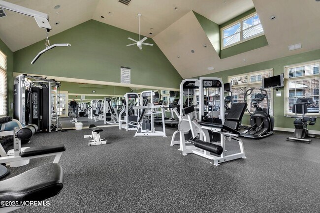 Building Photo - 33 Cooper Ave