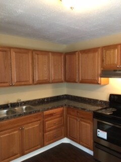 Building Photo - 3971 Birmingham Dr