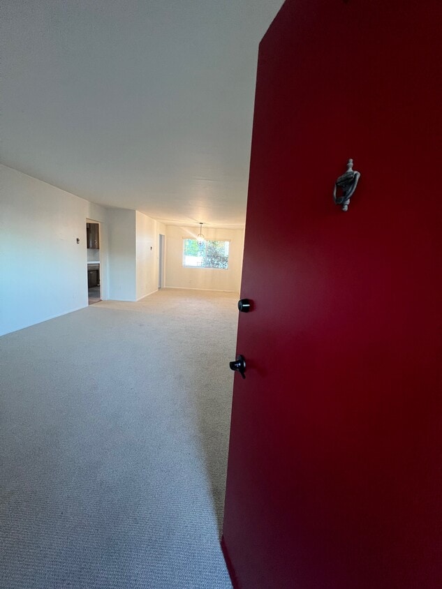 Primary Photo - 521 E Arrellaga St