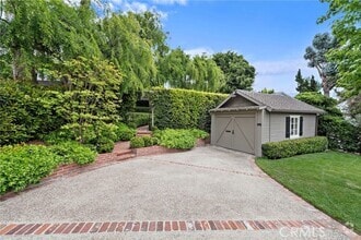 Building Photo - 475 El Bosque