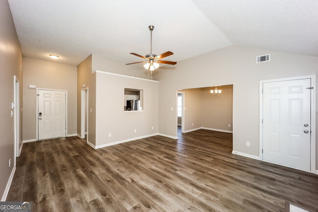 Foto del edificio - 10808 Knotty Pine Pl