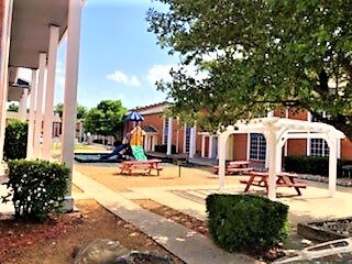 Casa Del Parque - 1736 W Randol Mill Rd