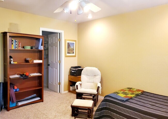 Building Photo - Gorgeous Furnished Rental in East Flagstaff