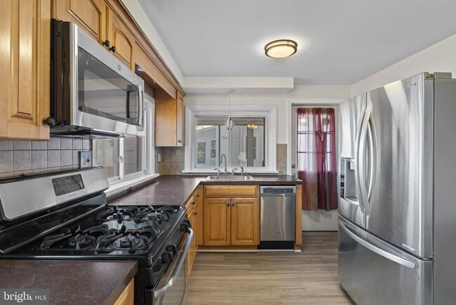 Foto del edificio - 238 Steward St