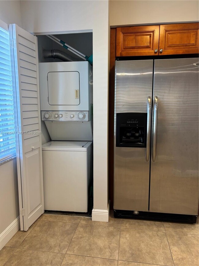 Foto del edificio - 1650 SW 124th Terrace