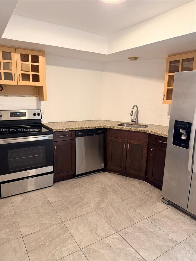 Foto del edificio - 6613 Evergreen Dr