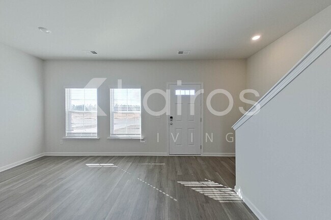 Foto del edificio - 2083 Banyan Cir