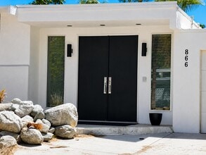Building Photo - 866 N Topaz Cir