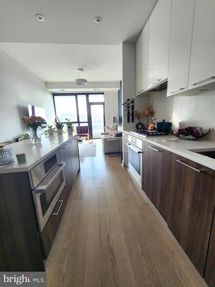 Foto del edificio - 1650 Silver Hill Dr