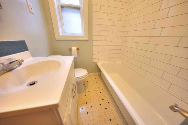 Foto del edificio - 4153 Potomac St