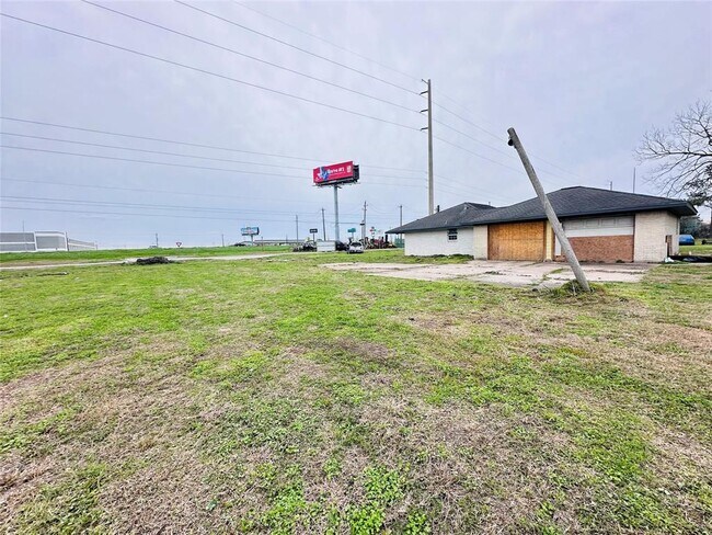 Foto del edificio - 2119 Ellis School Rd