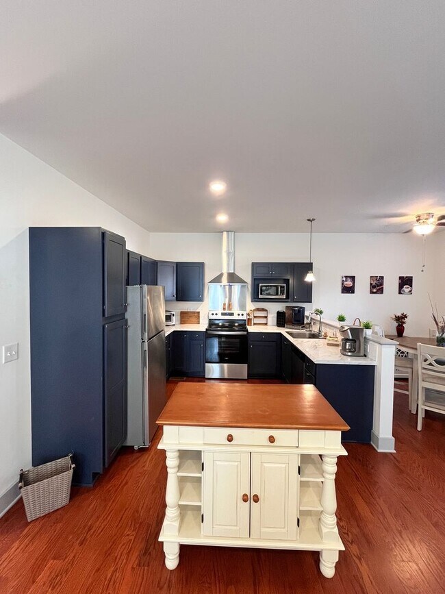 Foto del edificio - 420 Veritas St