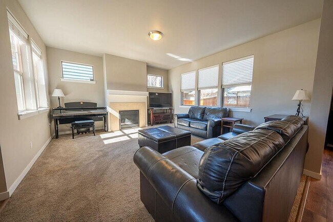Foto del edificio - SE Bend home available