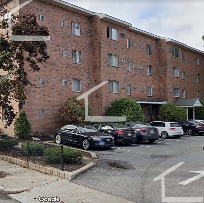 Foto del edificio - 9/1 Packards Corner near BU  Modern 2 bed Heat hw Included Garage Available